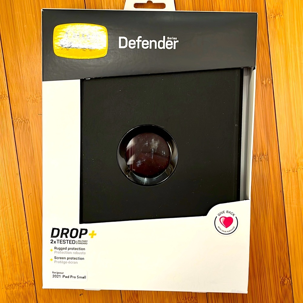 NEW Otterbox case for 2021 iPad Pro small